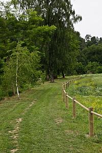 Vltavská pěší stezka v lokalitě Hluboká – Zámostí, realizovaný projekt 2011